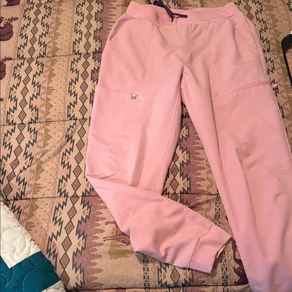 Fabletics scrub set - Picture 2 of 2